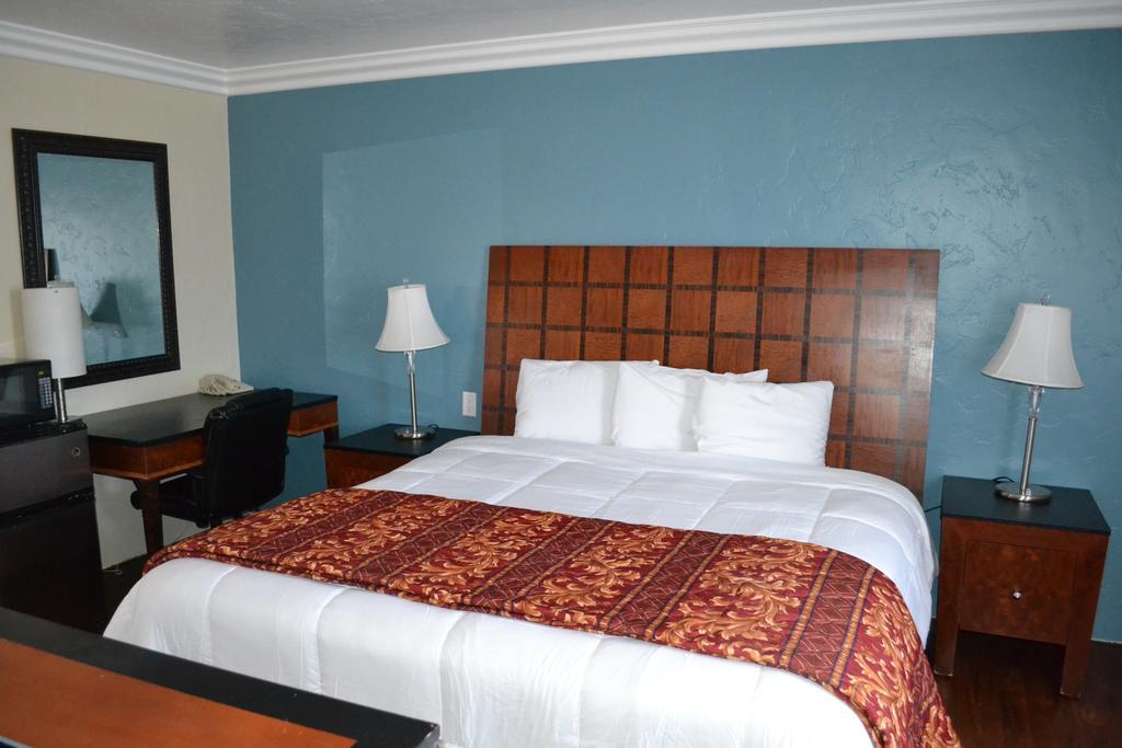 Rex Motel Ventura Room photo